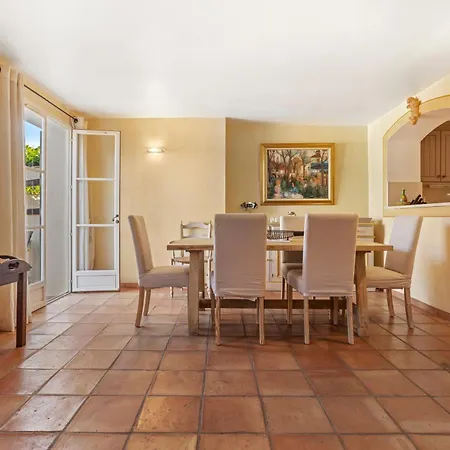 Maison Grillons Hébergement de vacances *