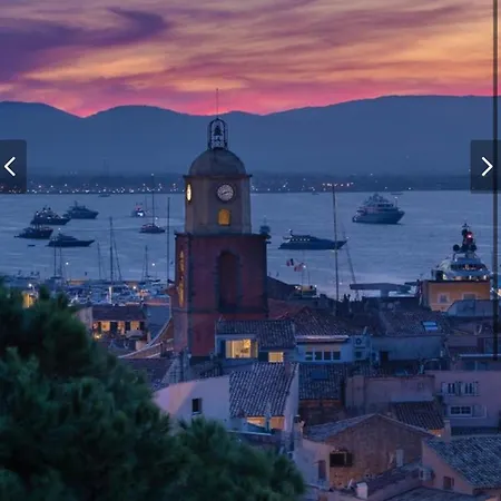 Holiday home Maison Grillons