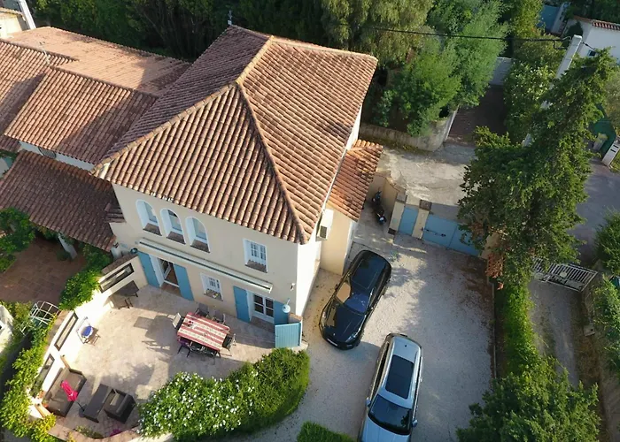 Maison Grillons Vakantiehuis